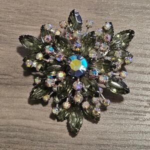 Vintage Smoky Crystal Prong Set Rhinestone Domed Floral Brooch Pin